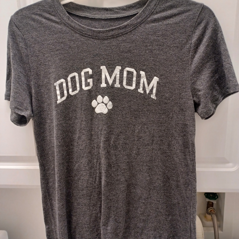 Modern Lux Charcoal Dog Mom Tee